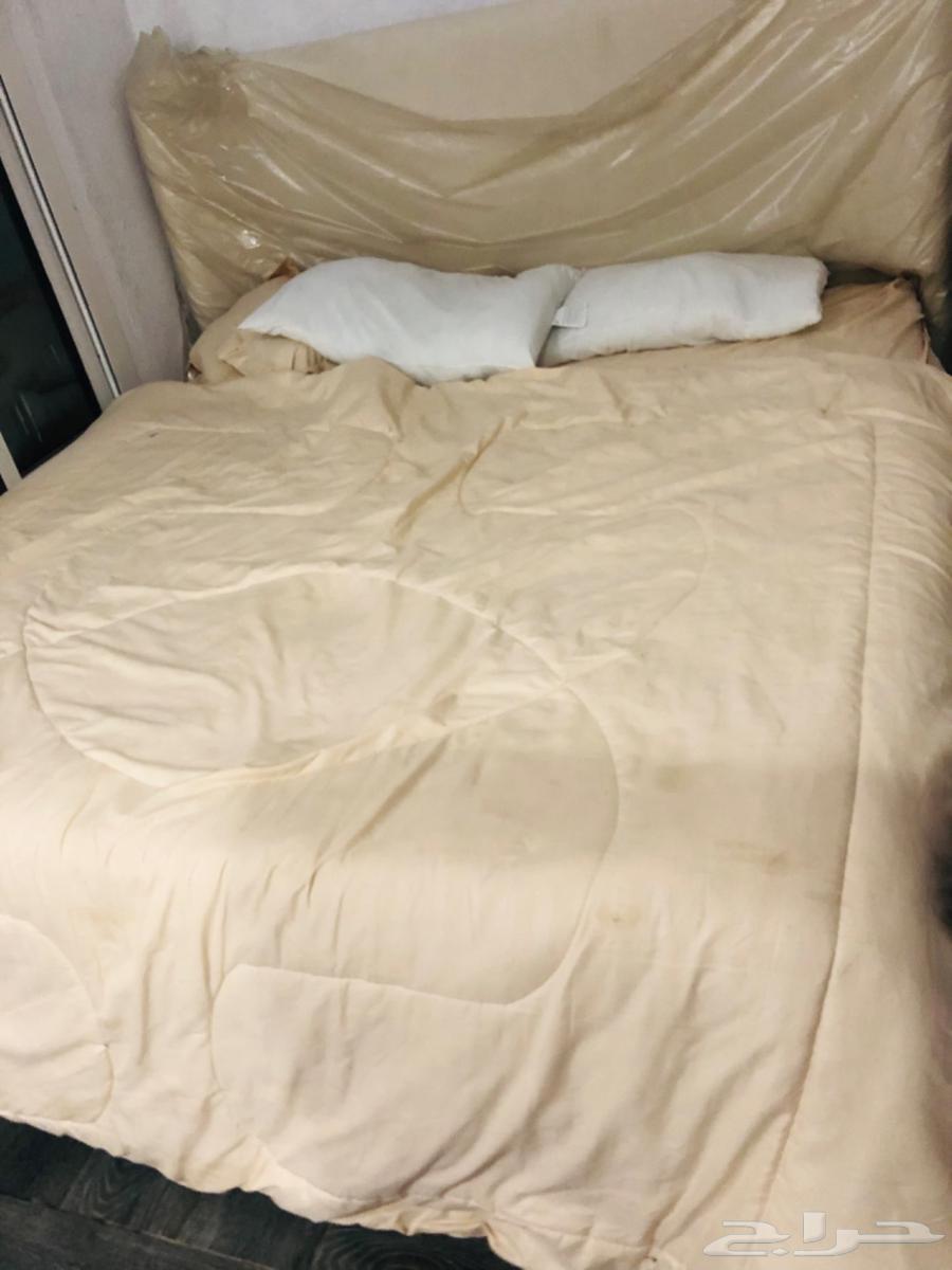 سرير كبير جديد مع المرتبه64595993305602111
