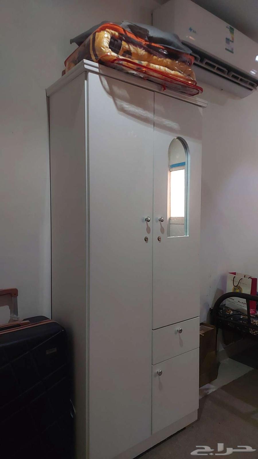 دولاب ملابس بحالة ممتازة64590594339075112