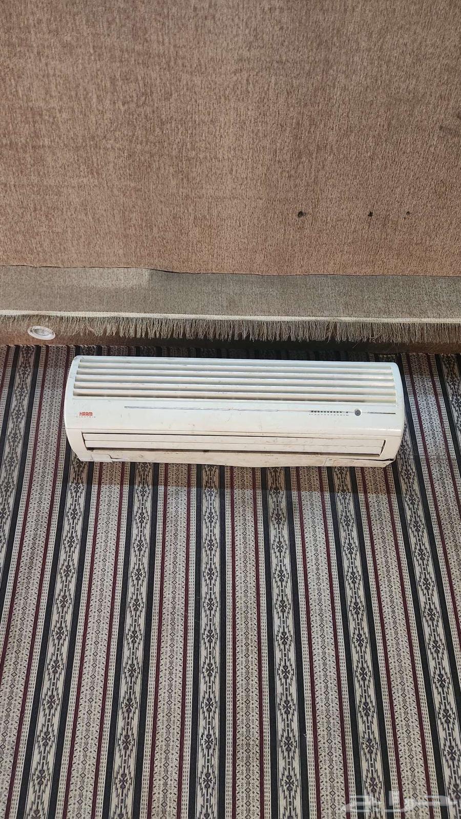 مفروشات ومجالس وتلفزيون 65 بوصة ومكيف 30 الف64591165828867114