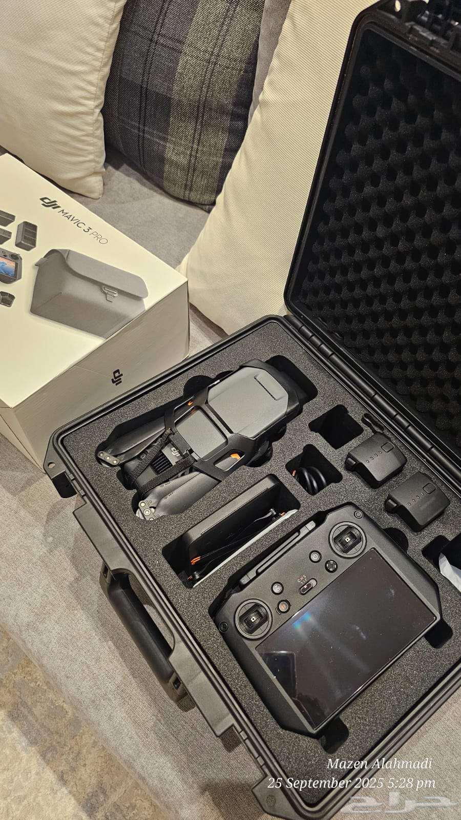 DJI Mavic 3 Pro Fly More Combo with RC PRO64593435892353112