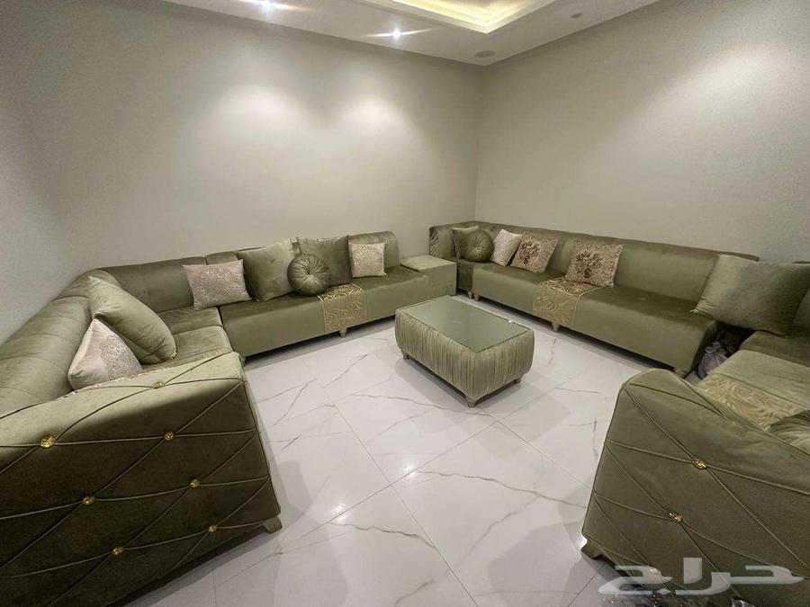 للبيع طقم كنب لون أخضر فاتح64585167217155111