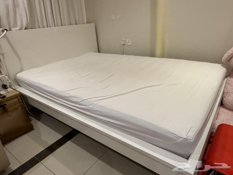 اثاث ايكيا معروض للبيع64595635666178110