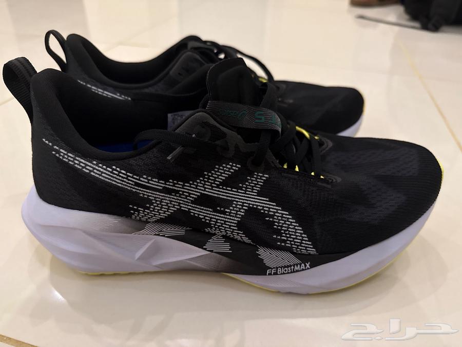 جزمة رياضية ماركة أسيكس للجري64596907359619111