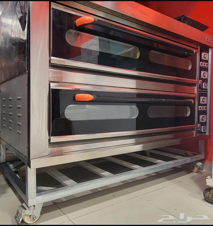 للبيع عجانة وفرن مستعمل نظيف64589241309442110
