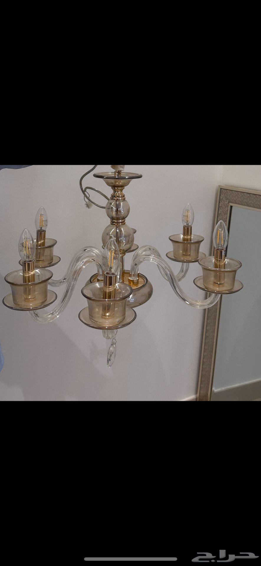 Mirrors and chandelier64464153561217110