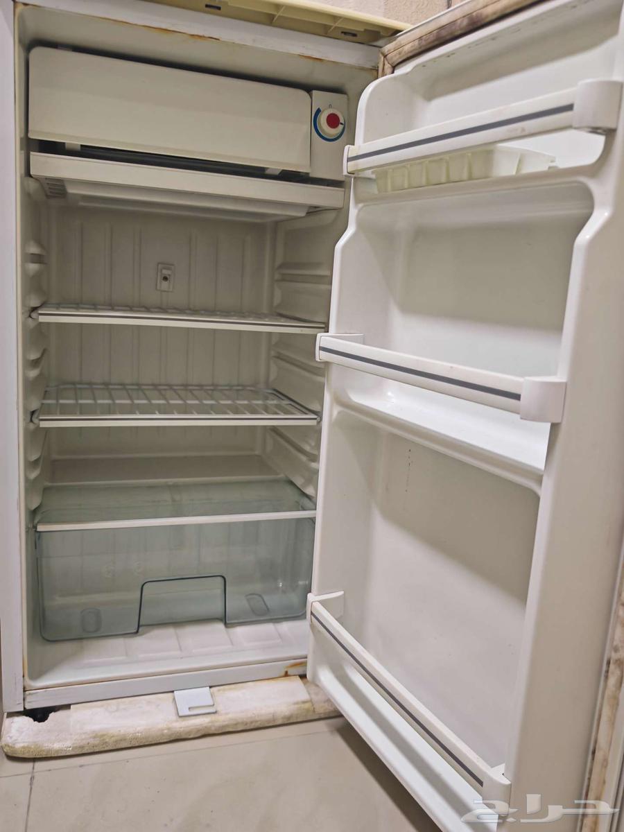 بيعه سريعة ثلاجة مكتب أو غرفه ب 200 فقط64597887451650111