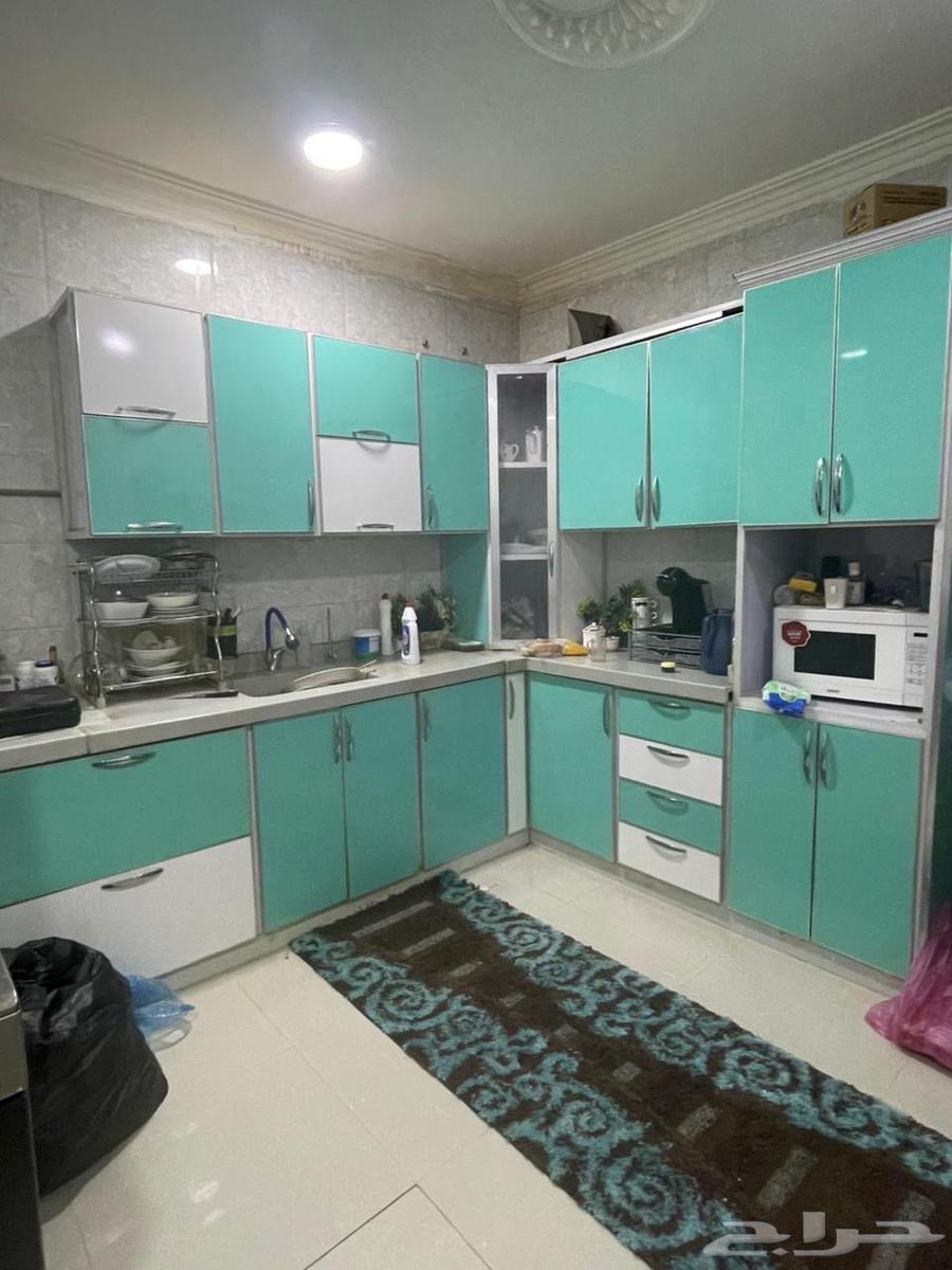 مطبخ للبيع كبير ونظيف64598425705090110