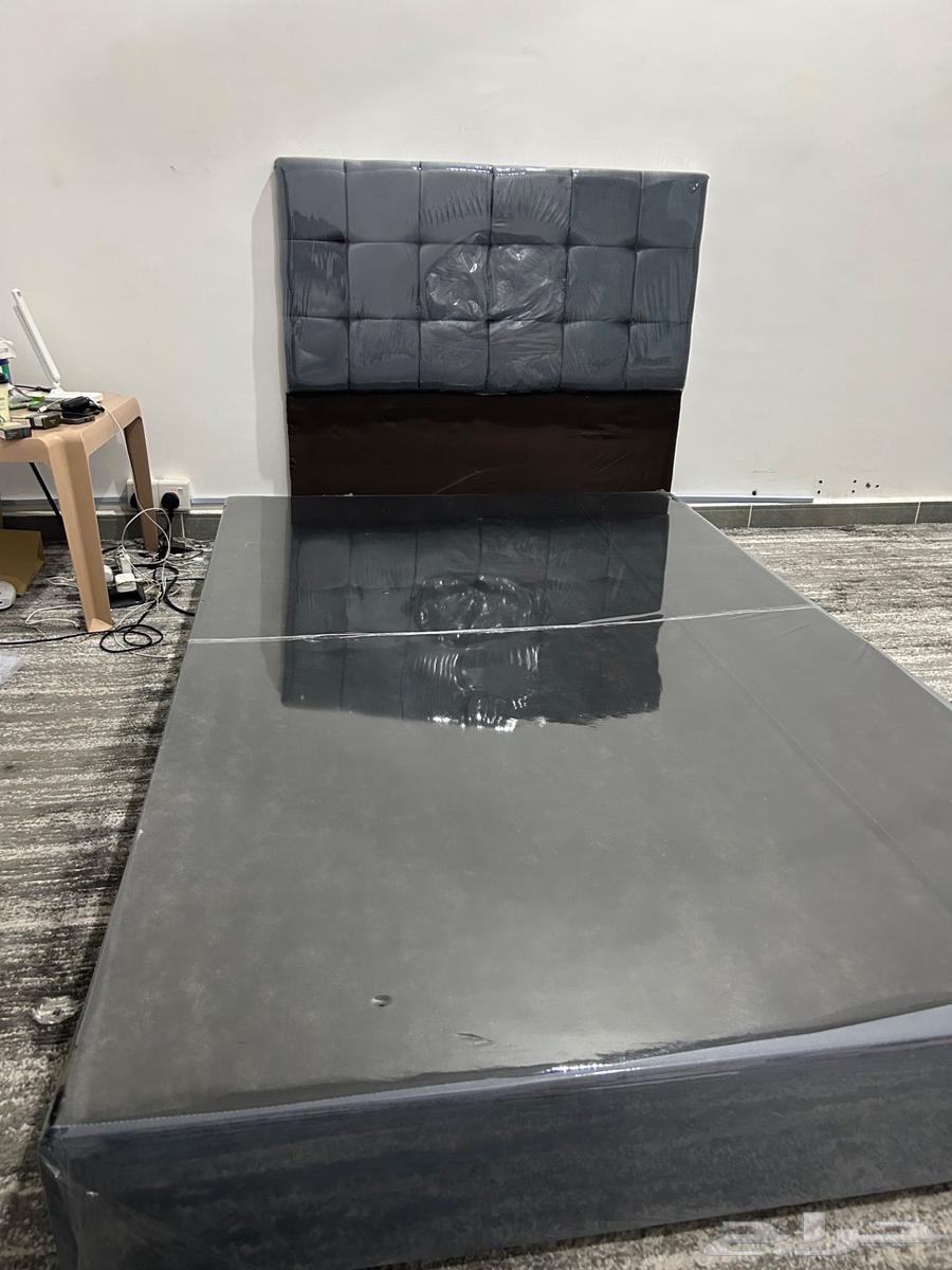 One-and-a-Half-Person Bed64609138263425110