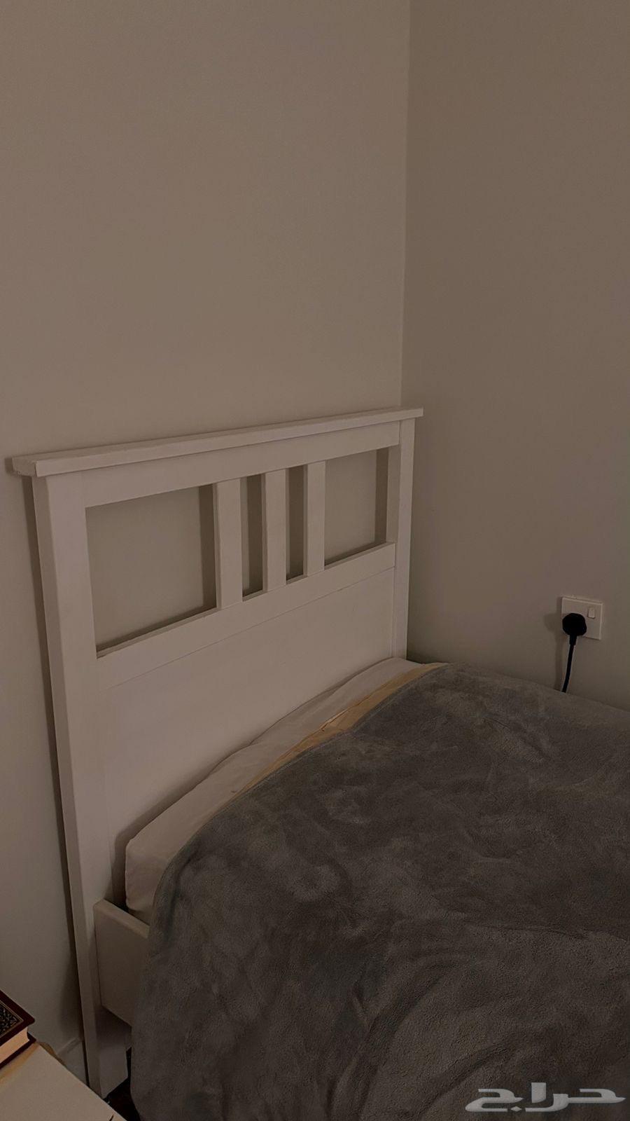 سرير ايكيا الابيض64511409842307111