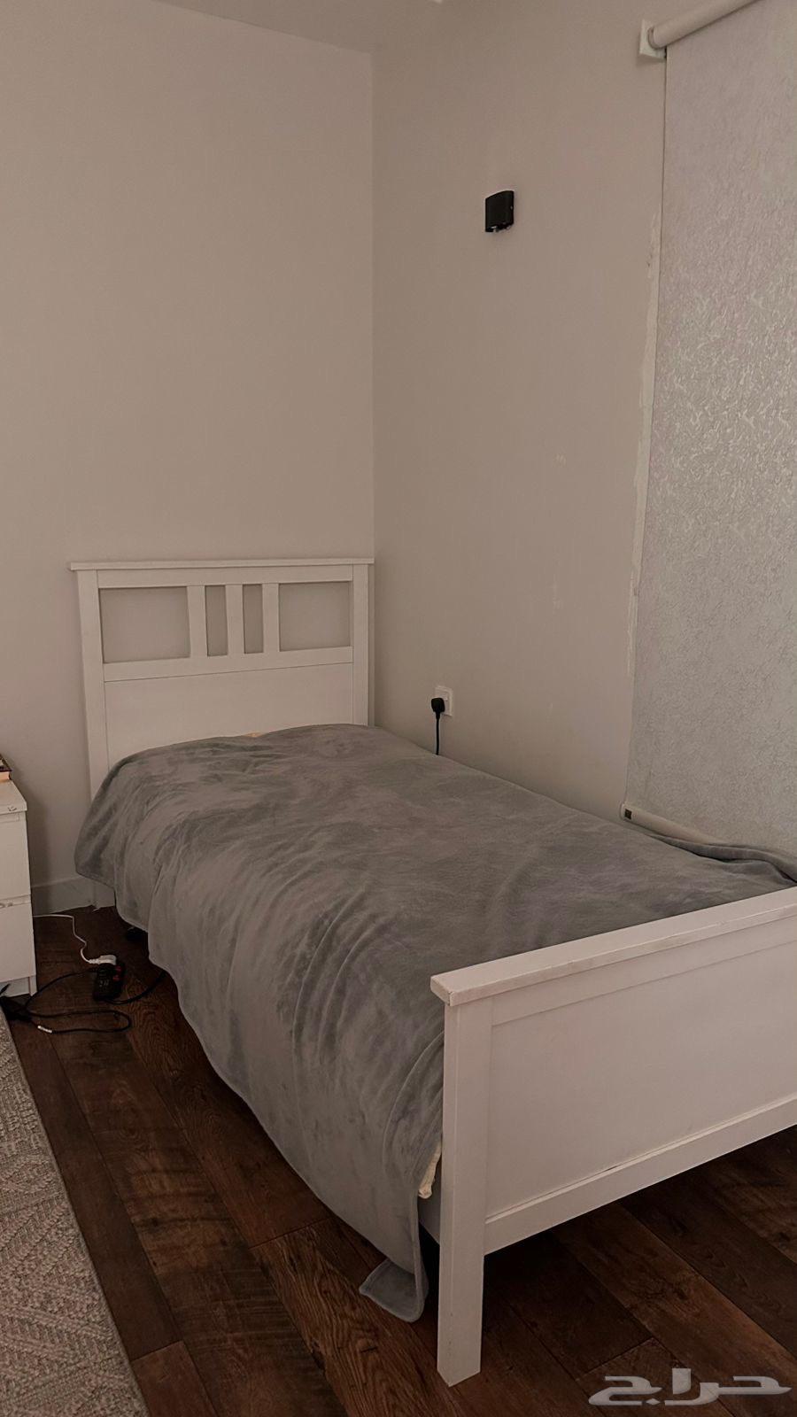 سرير ايكيا الابيض64511409842307112