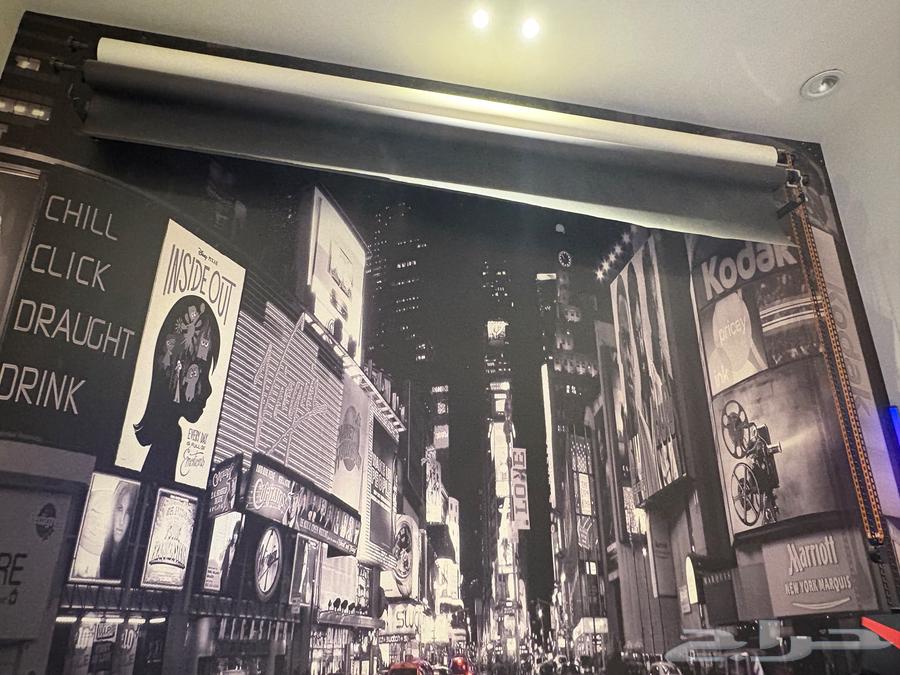 ستاند جداري للتصوير مع رولتين ورق64606174628353113