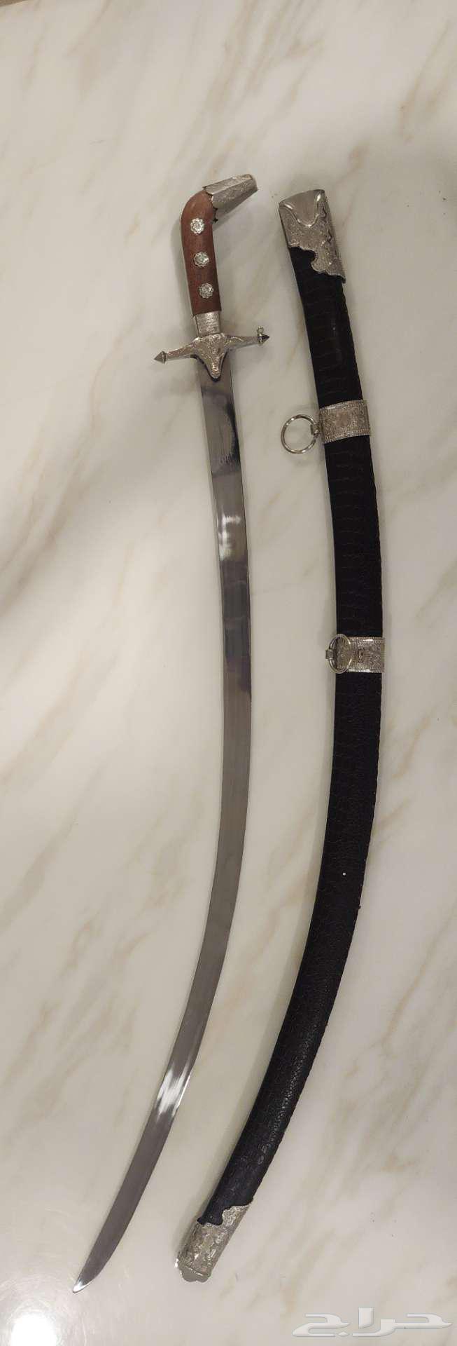 سيف عرضه شغل متقن يجمل الحاله ممتازه والله الموفق64609846595843113