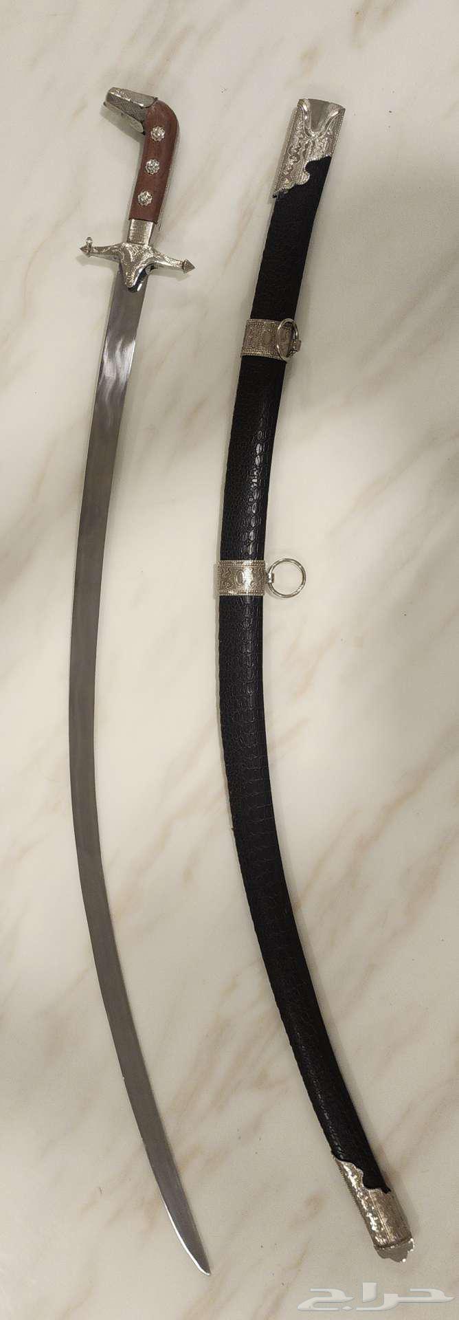 سيف عرضه شغل متقن يجمل الحاله ممتازه والله الموفق64609846595843110