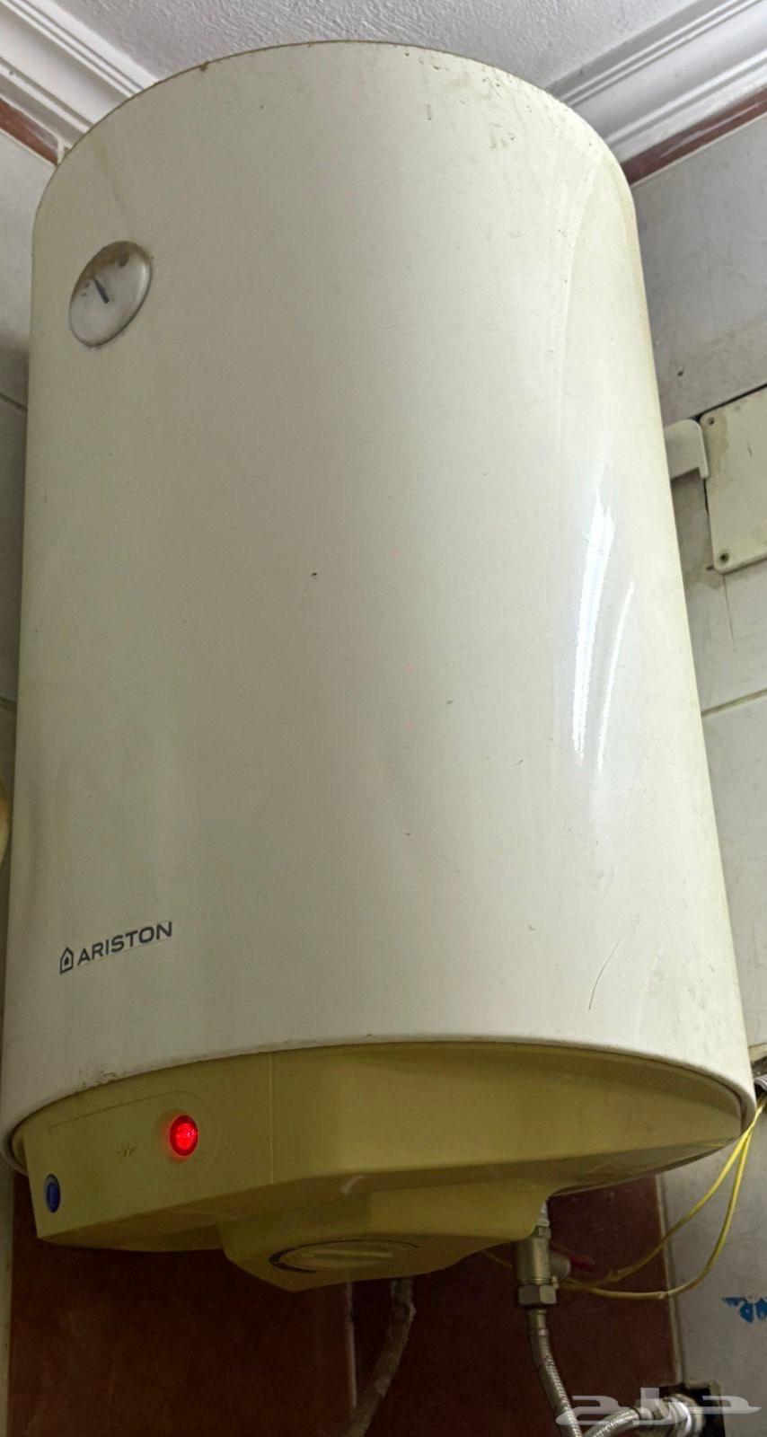 سخان للبيع ب100 ريال64611704240386110