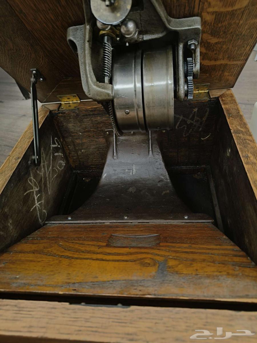 قرامافون انجليزي64606061388674113