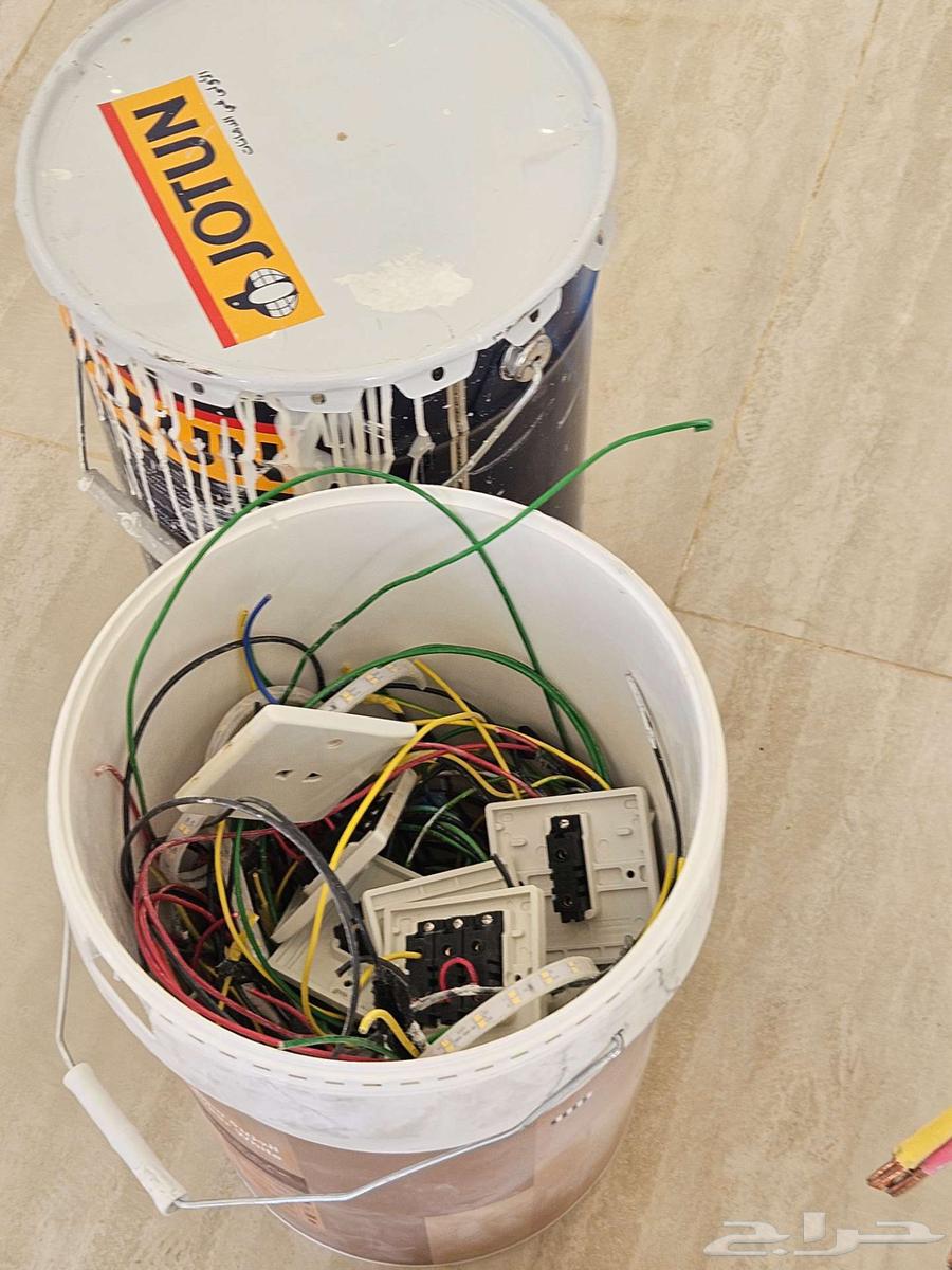 اسلاك نحاس وادوات كهربائية للبيع64608028446977110