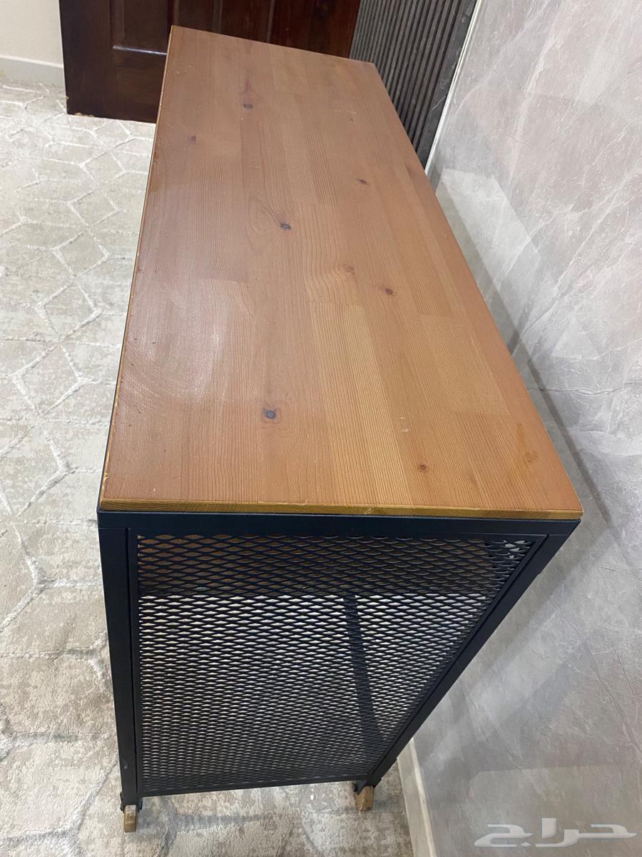 طاوله مكتبيه خشبيه نظيفه64613863567362111