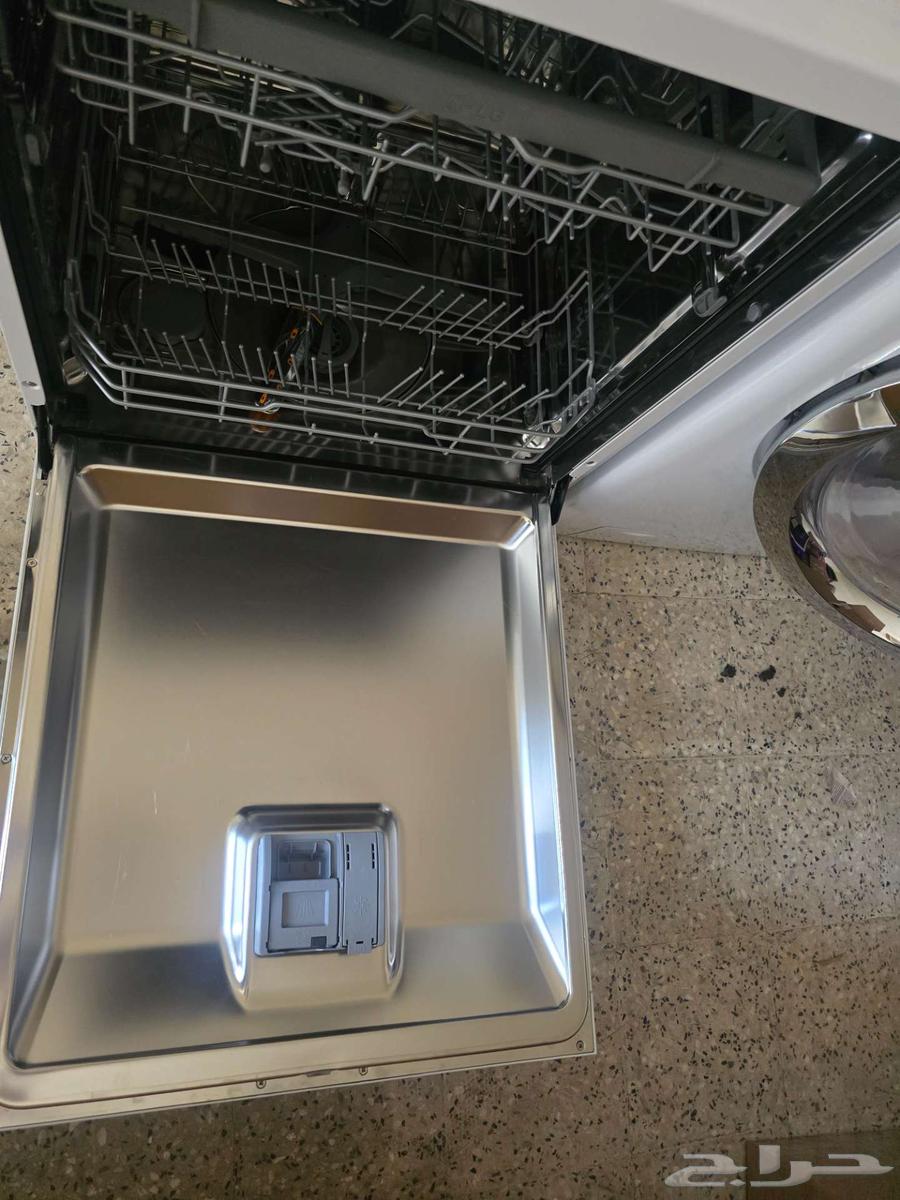 للبيع  غسالة صحون LG QuadWash بحالة ممتازة64612515880066111