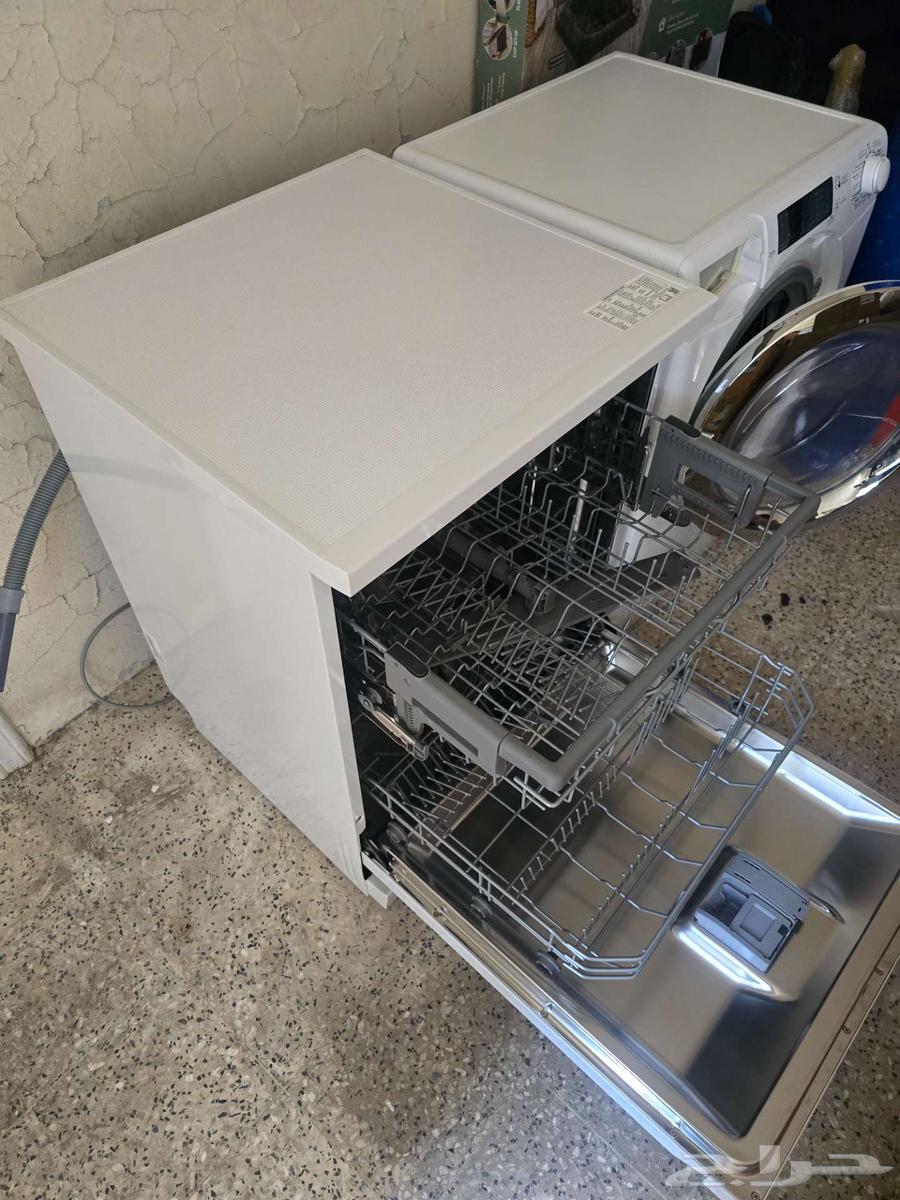 للبيع  غسالة صحون LG QuadWash بحالة ممتازة64612515880066112