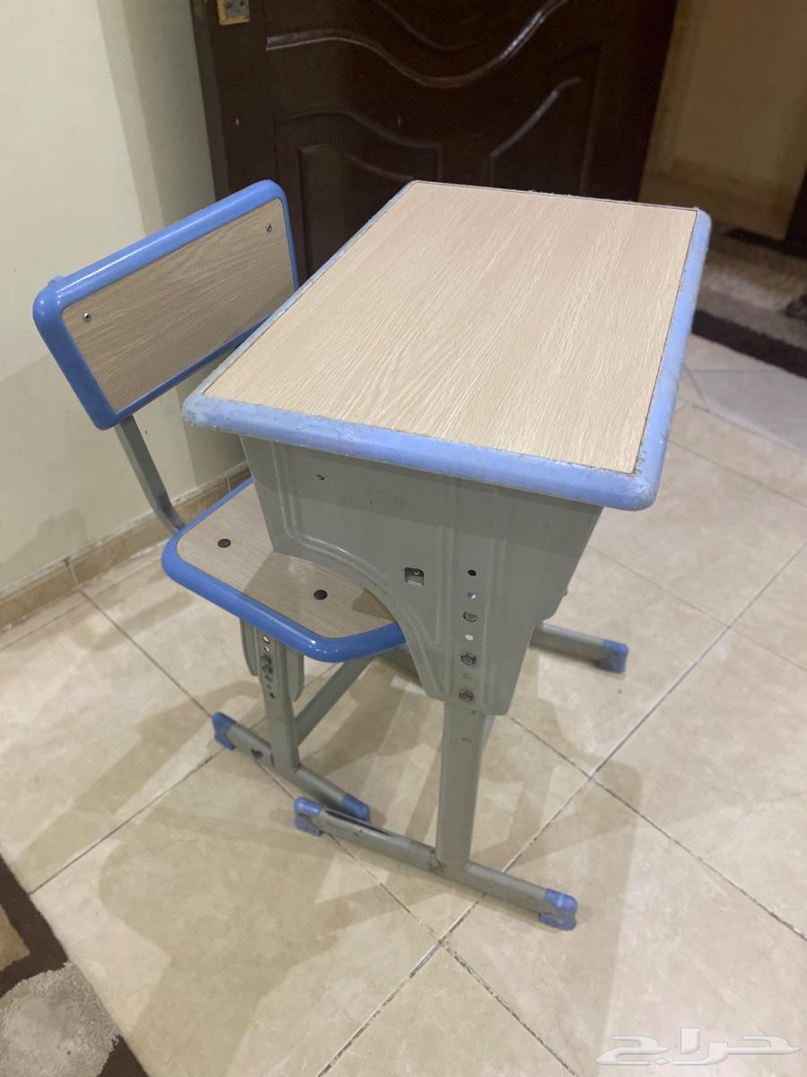 Excellent condition iron desk with levels64611179613057110