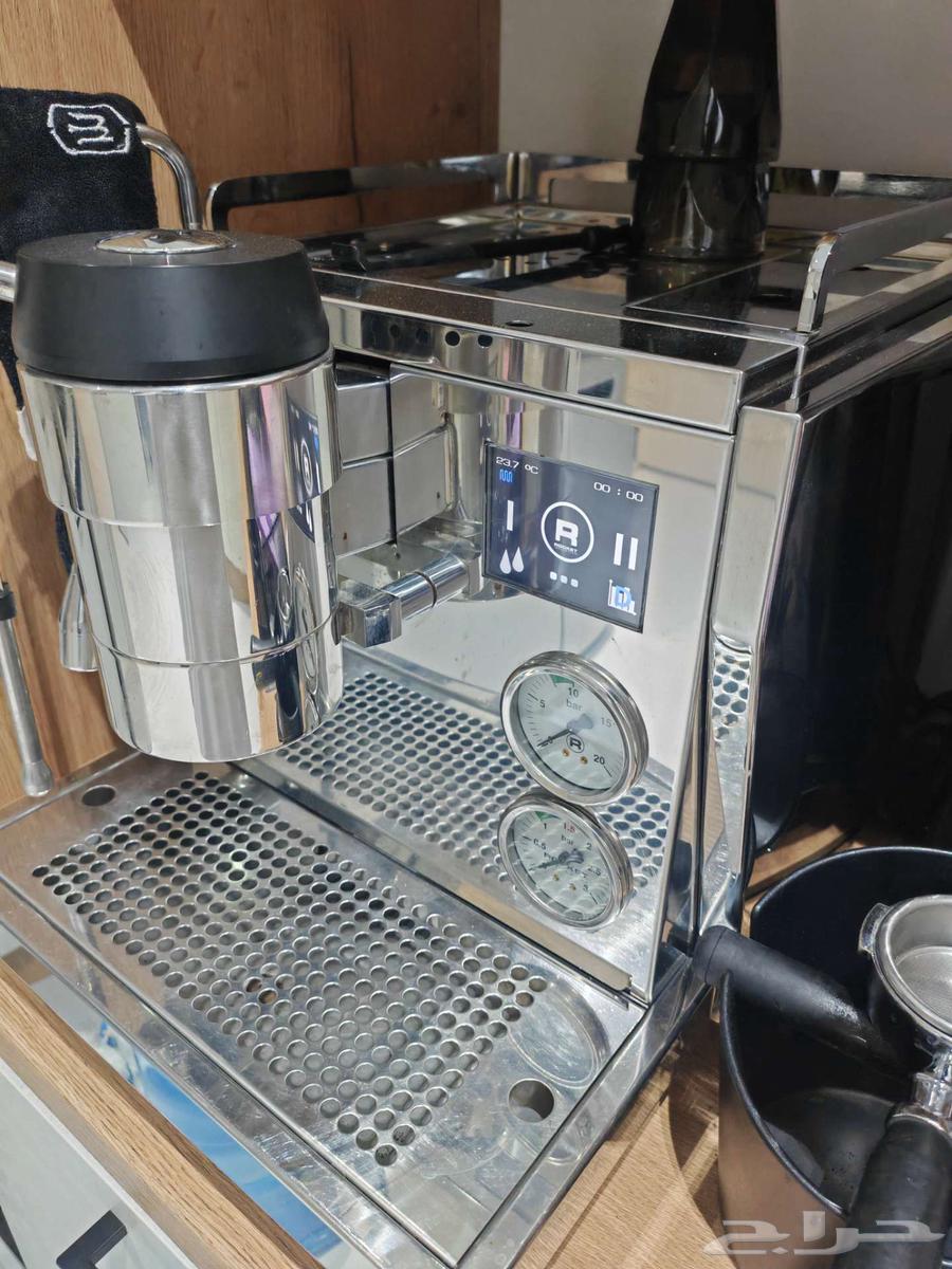 مكينة قهوة الفنية عن التعريف ( روكيت R 91)64612115216130111