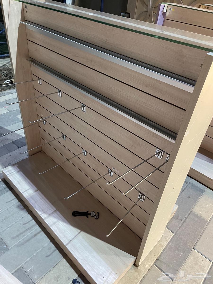 دولايب خشب للعرض عدد 1264612264181251110