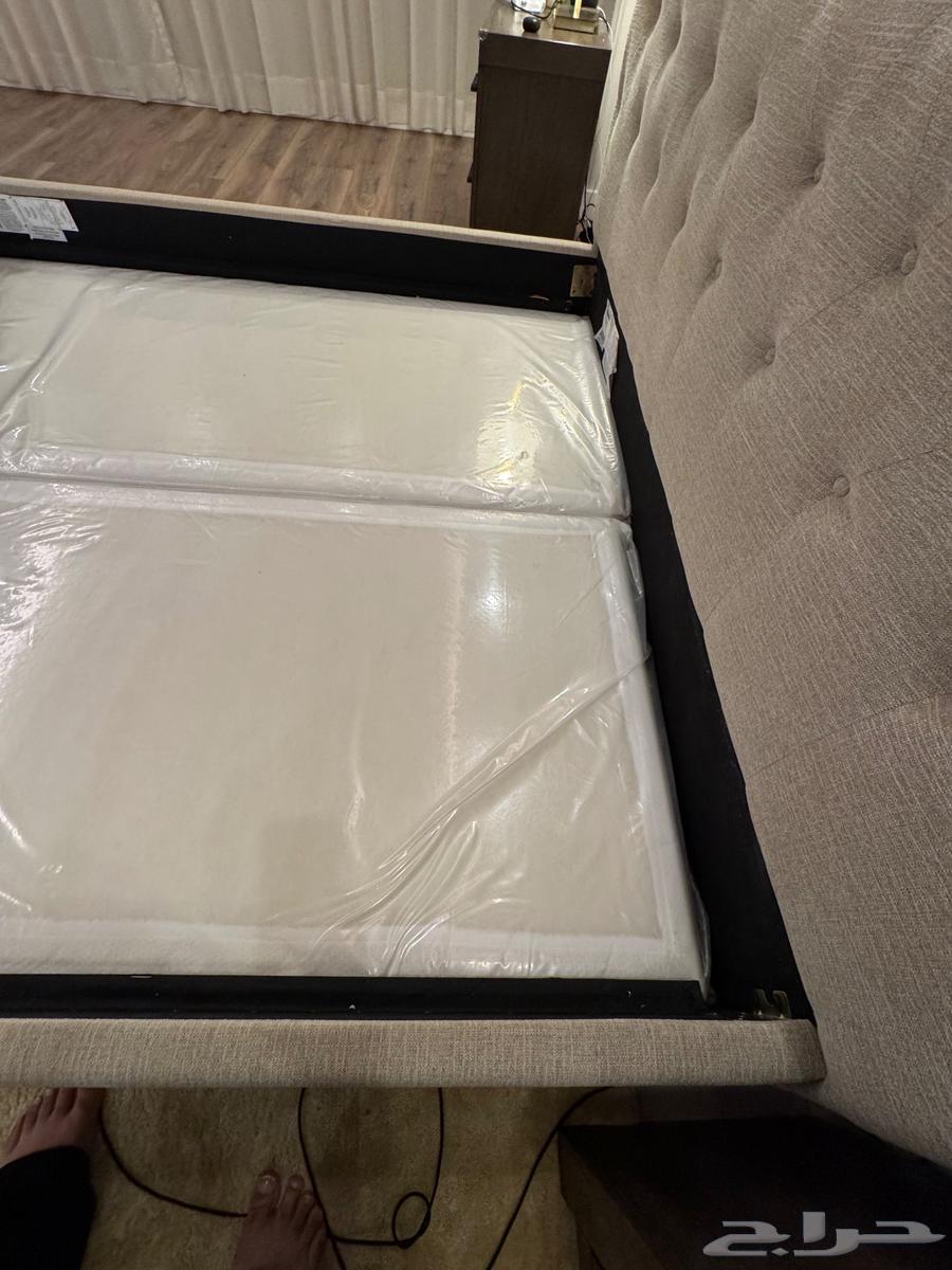سرير ماركة أشلي للبيع بدون الماترس الطراحة64613741115906112