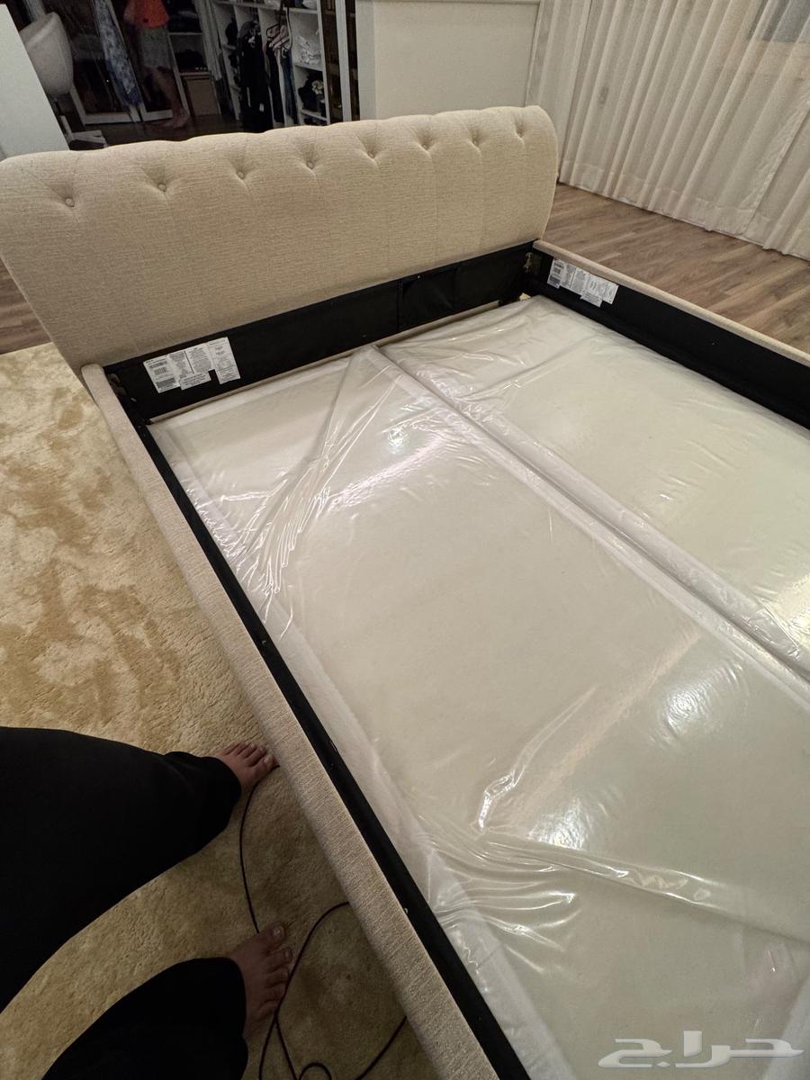 سرير ماركة أشلي للبيع بدون الماترس الطراحة64613741115906114