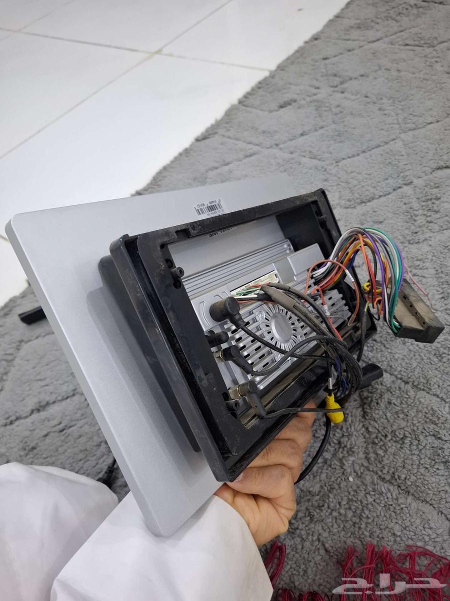 Android car screen bought for 1,100 riyals64614297604611112