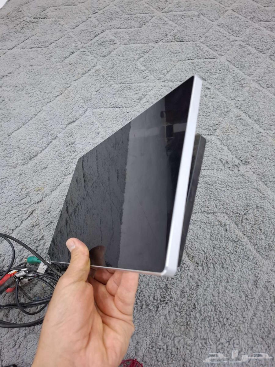 Android car screen bought for 1,100 riyals64614297604611110