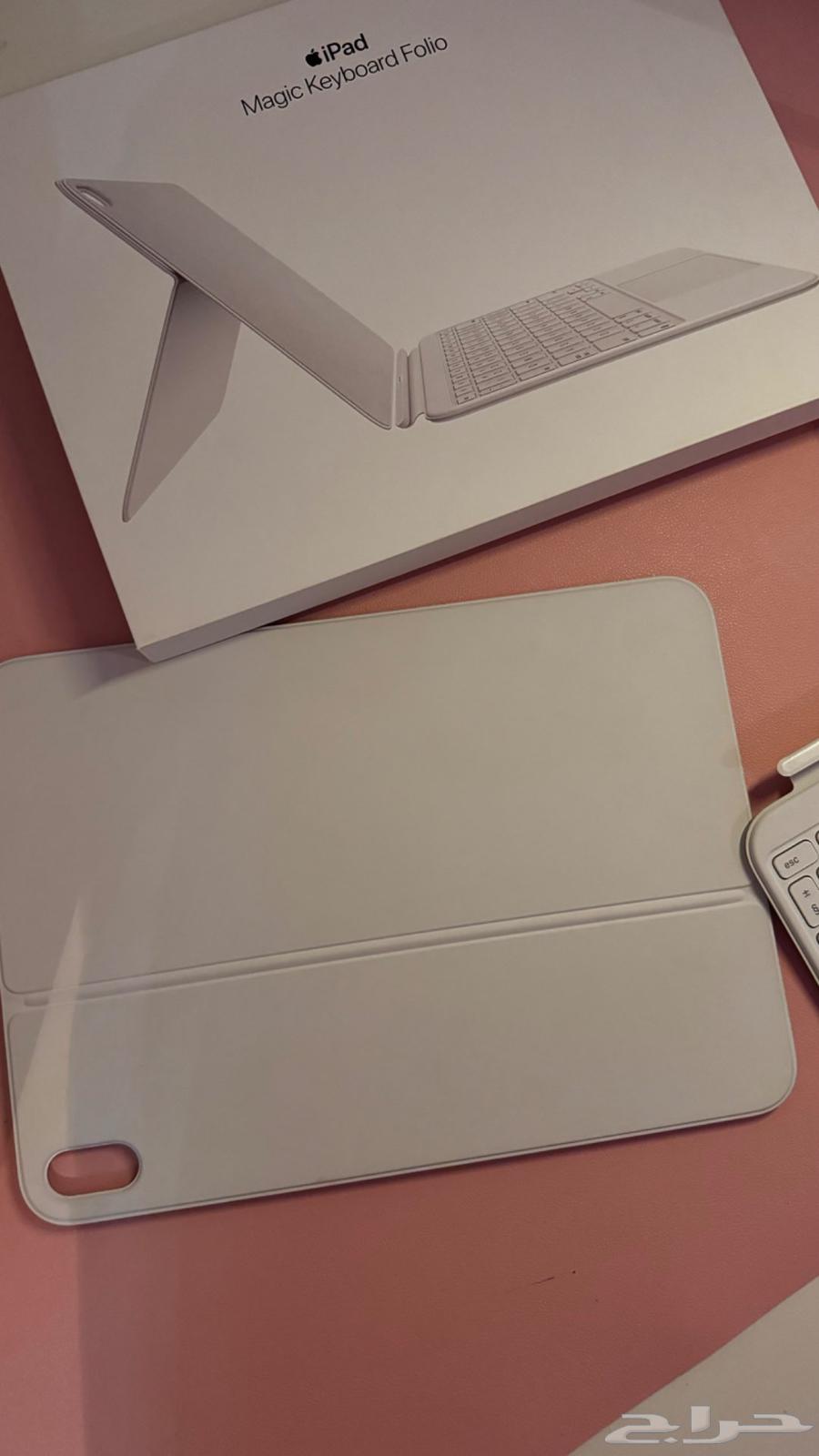 كيبورد أبل فوليو ايباد الجيل العاشر الايباد 10.9 انش64612649677953113