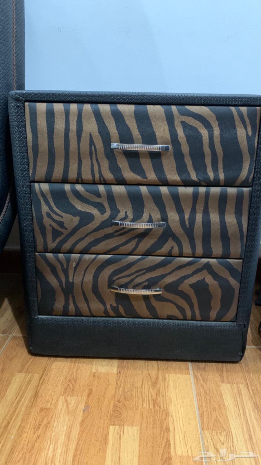 غرفة نوم للبيع نظيفة64613630775041114