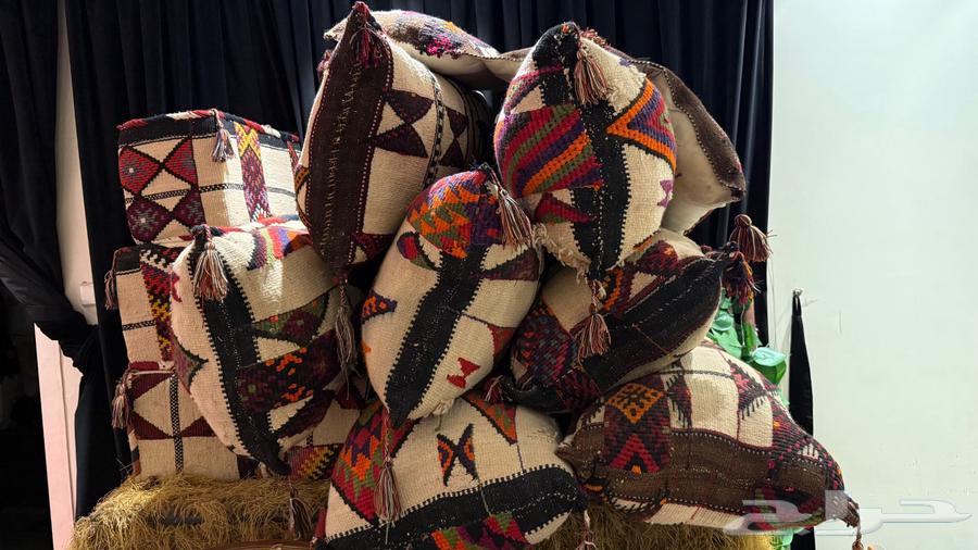 مخدات صوف طبيعي64616185109250110