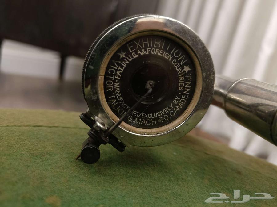 قرامافون انجليزي64606061388674111