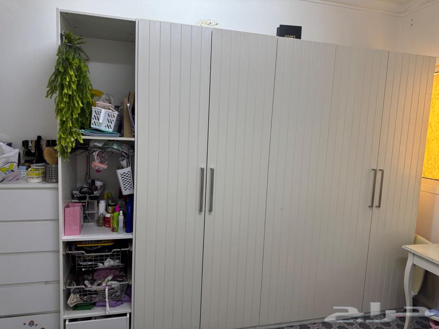 دولاب من ايكيا مستخدم نظيف64615819027201110