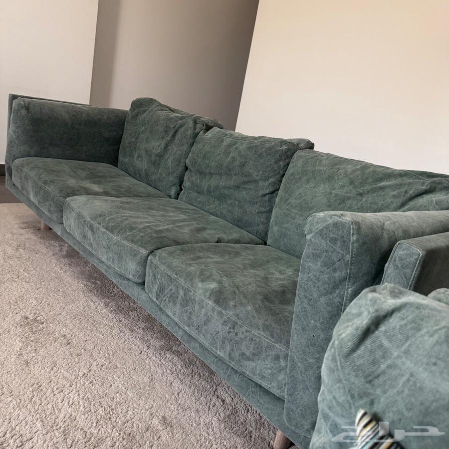 كنبه من قطعتين اخت الجديده نظيفه جدا للبيع64616939621506113