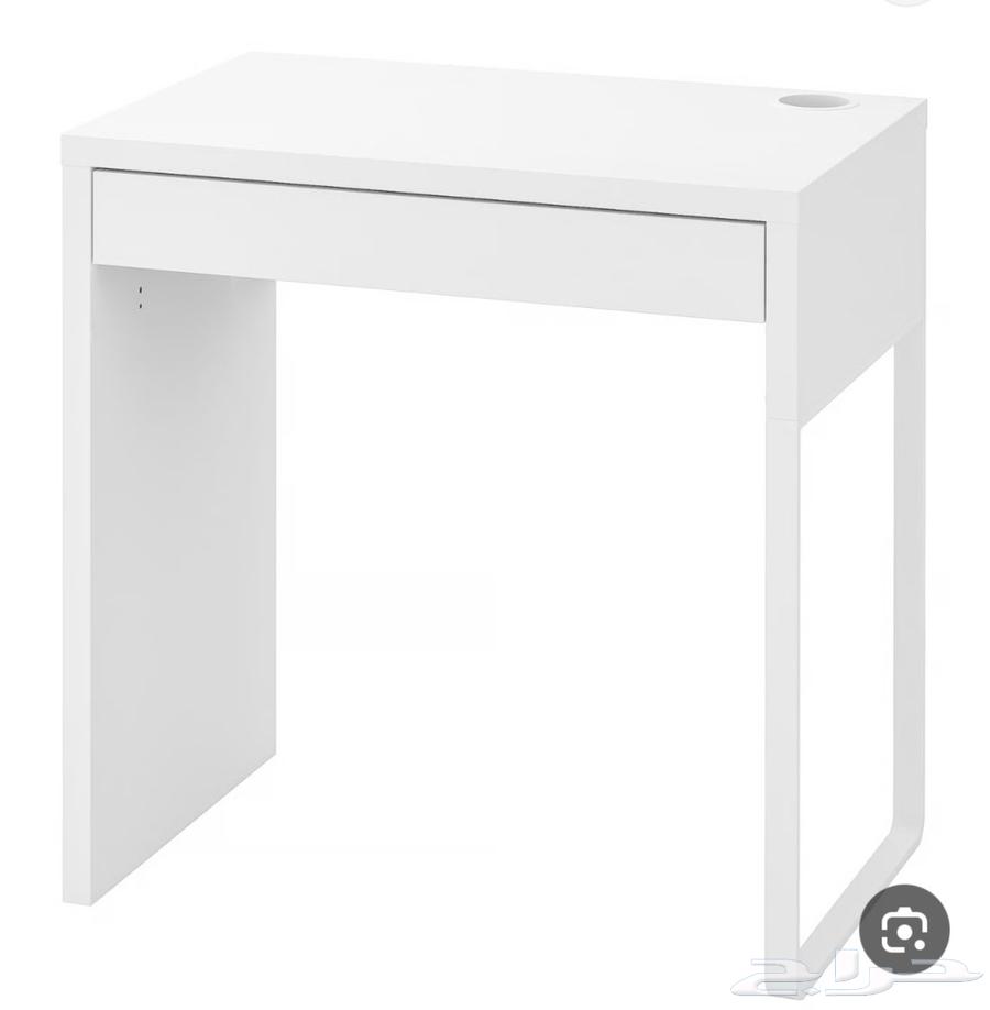 Two Slightly Used IKEA Desks64612773386755110