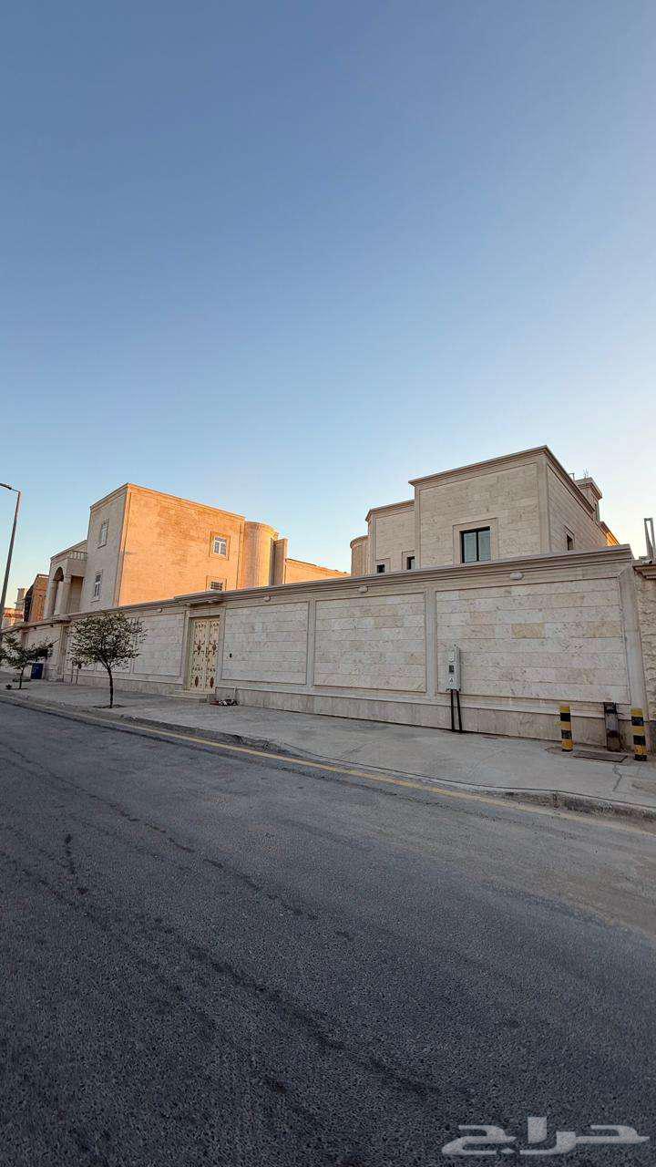 معرض للإيجار