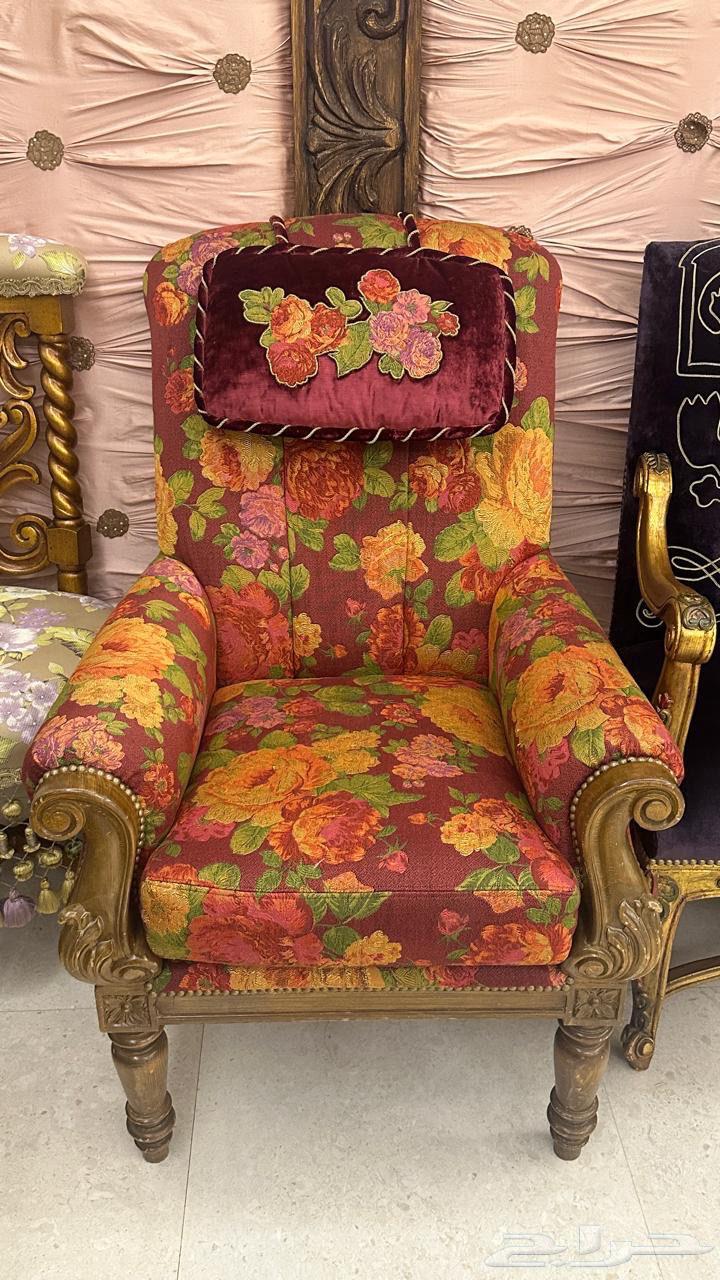 كنب وأثاث بجوده عاليه واستعمال نظيف64624327640962110