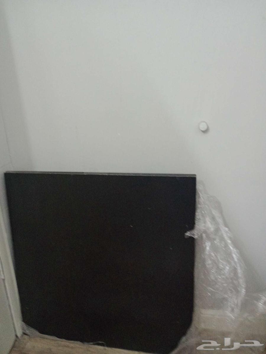 طاولة طعام للبيع64625160800898110