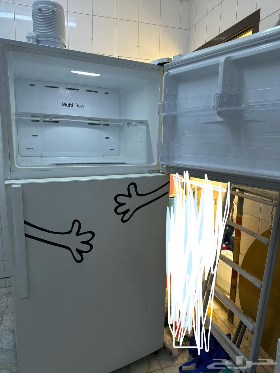 ثلاجة كبيرة في حالة جيدة جدا وغسالة مواعين بيكو64569481558146112