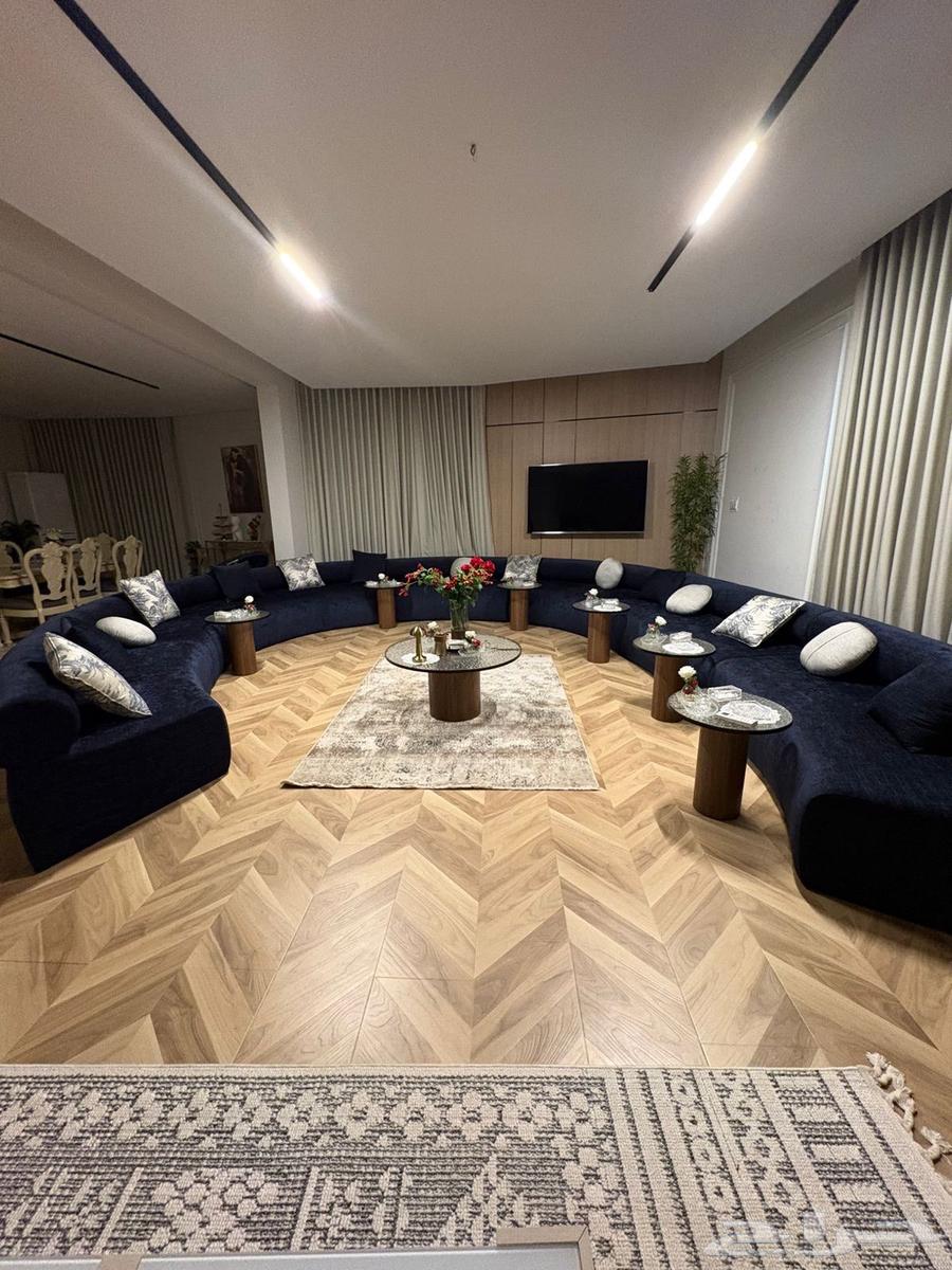 Modern Connected Sofa for 17 People64624082793730111