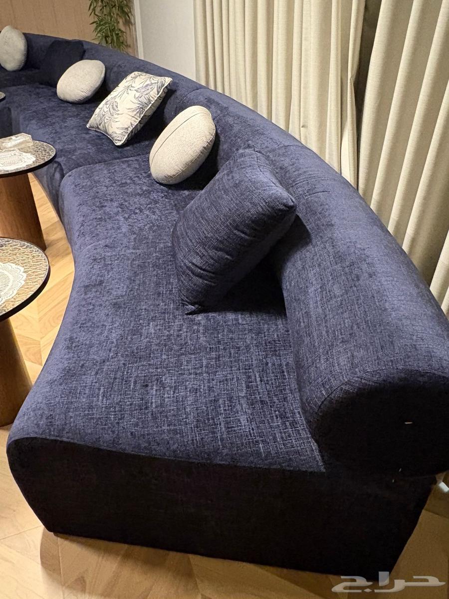 Modern Connected Sofa for 17 People64624082793730112