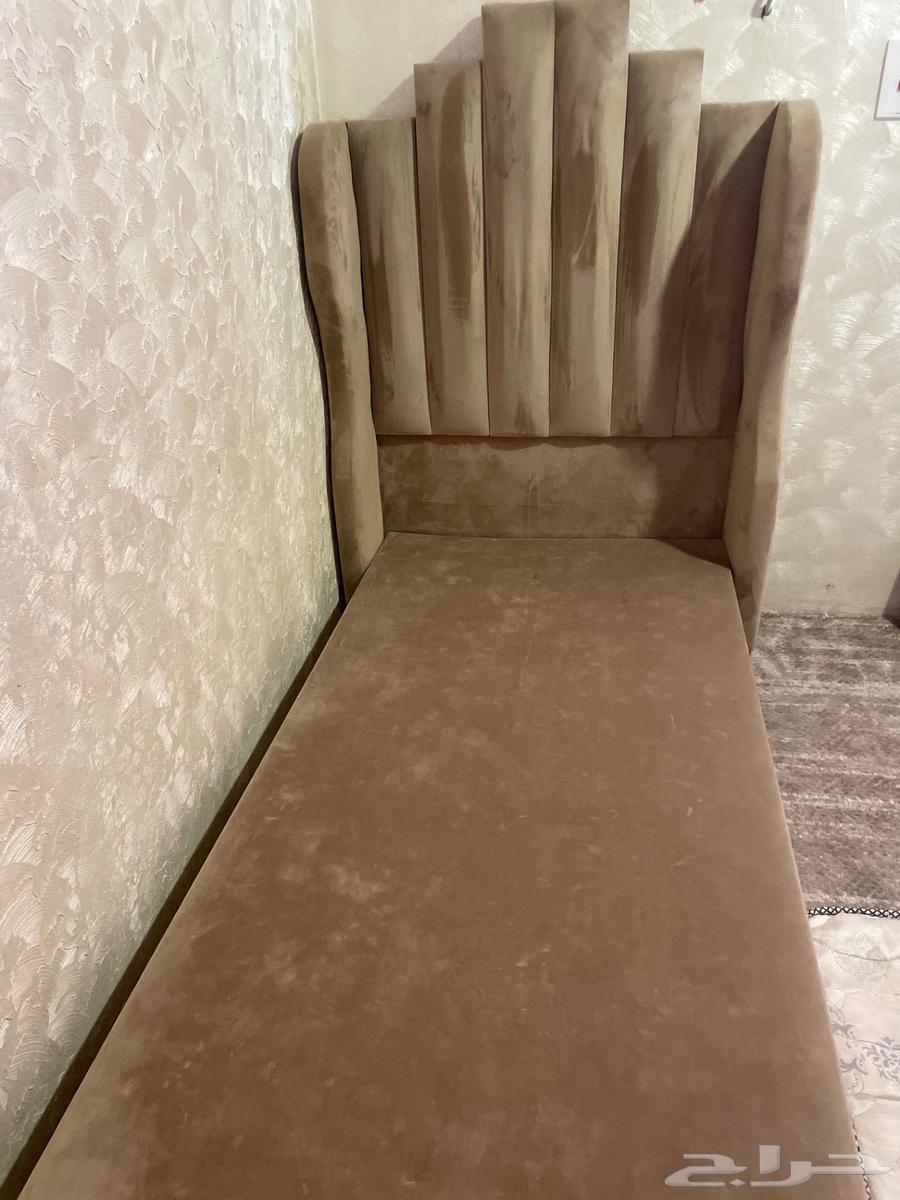 سرير بني للبيع64624548557569110