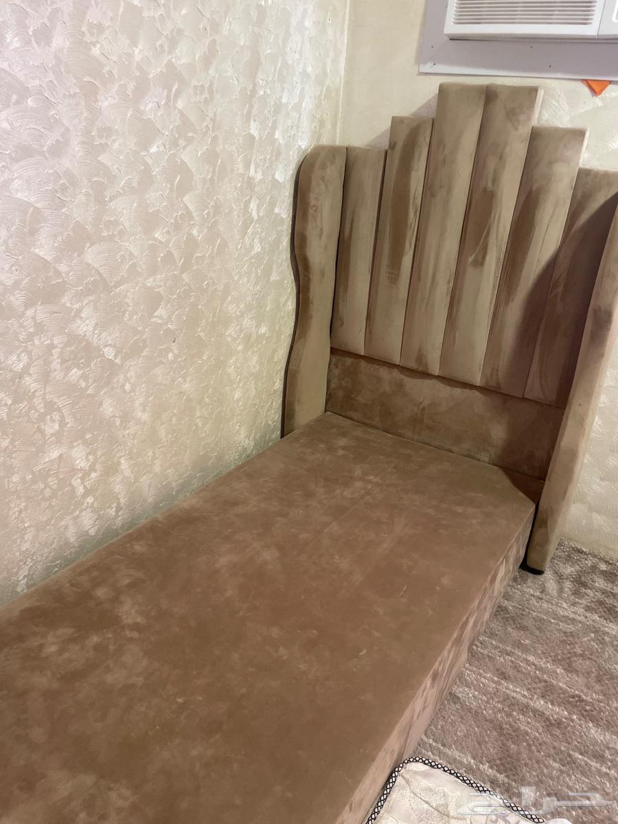 سرير بني للبيع64624548557569111