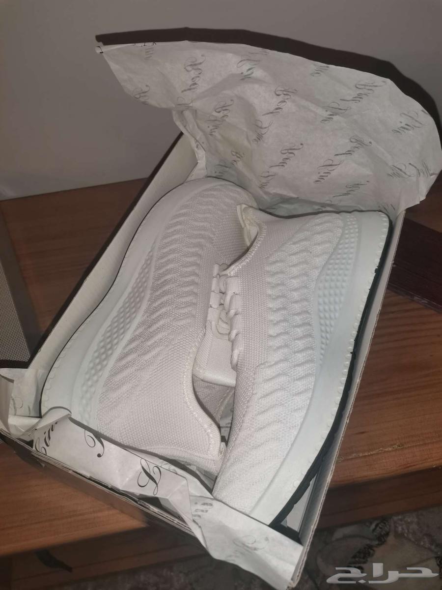 جزمه بيضاء للبيع64624609673857111