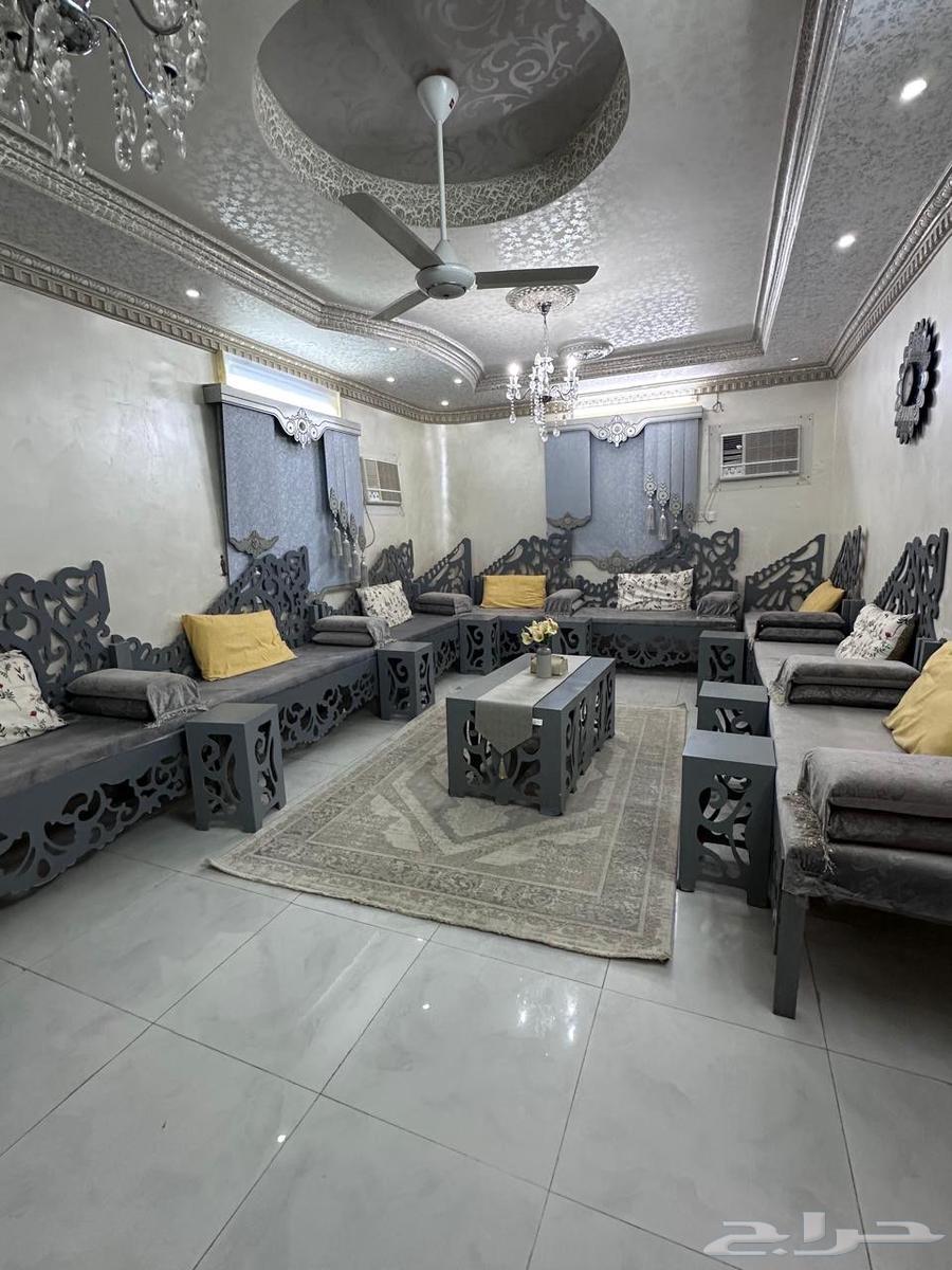 Chairs for sale with podium and tables in excellent condition64607867296771111