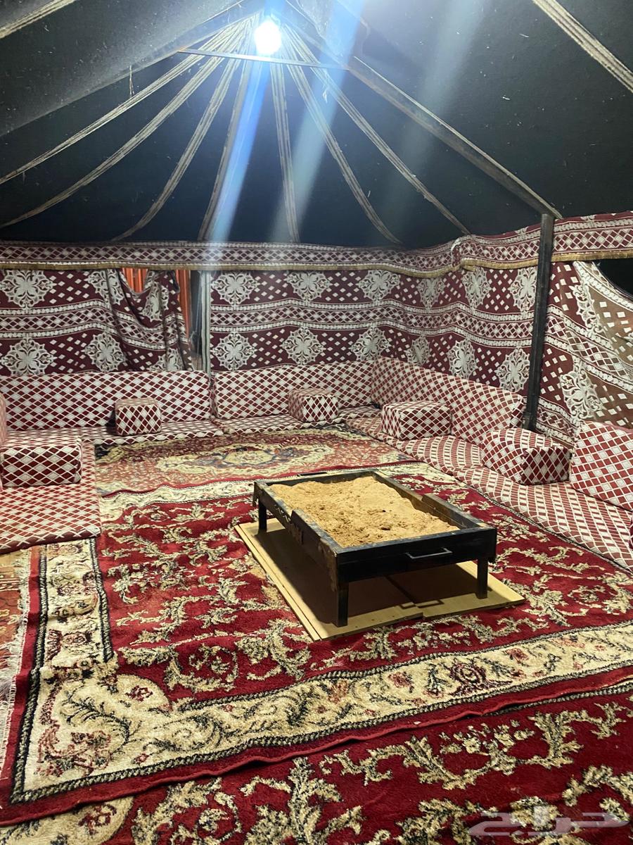 للبيع 4 بيوت شعر مع اثاثهم64617427750273112