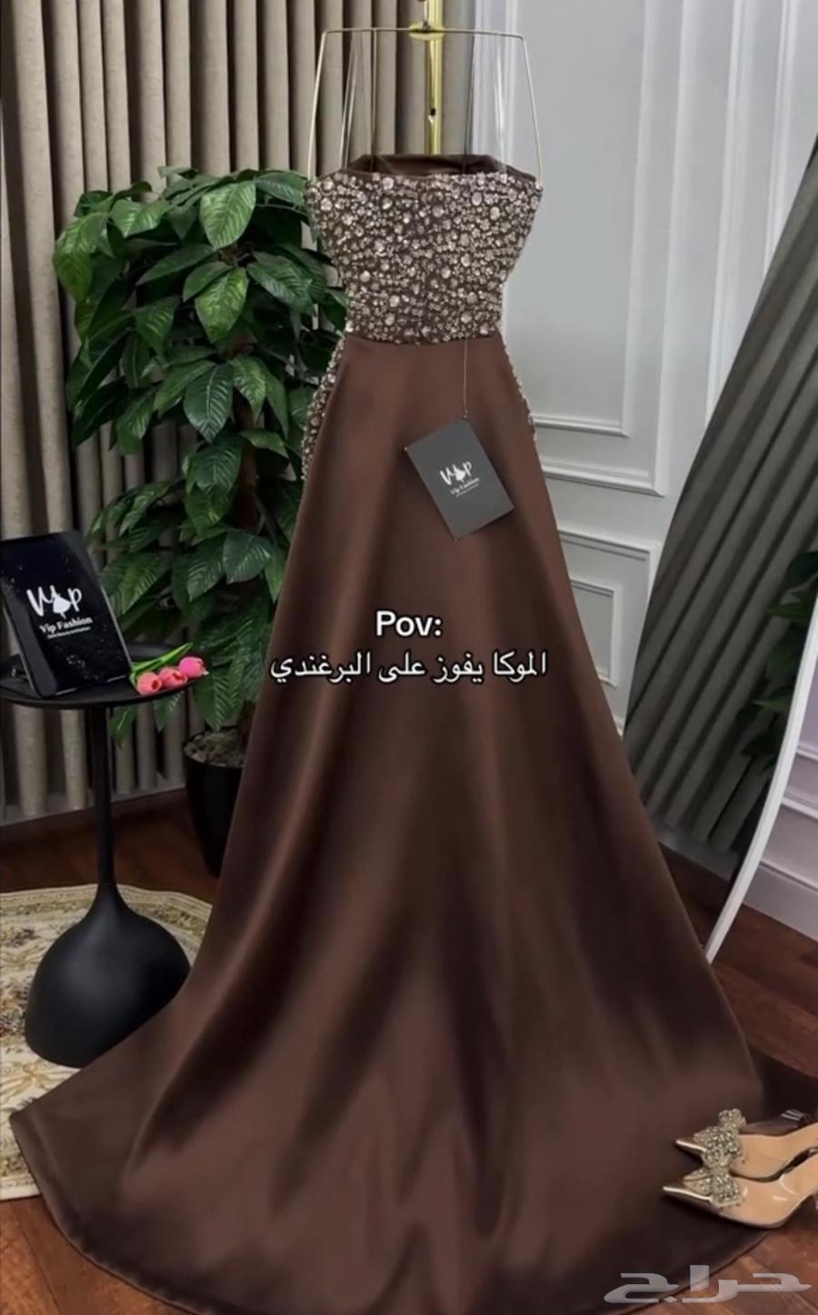 فستان جديد اخذته لزواج اختي قبل شهرين ولبسته مره مقاس ميديم64520571956099111