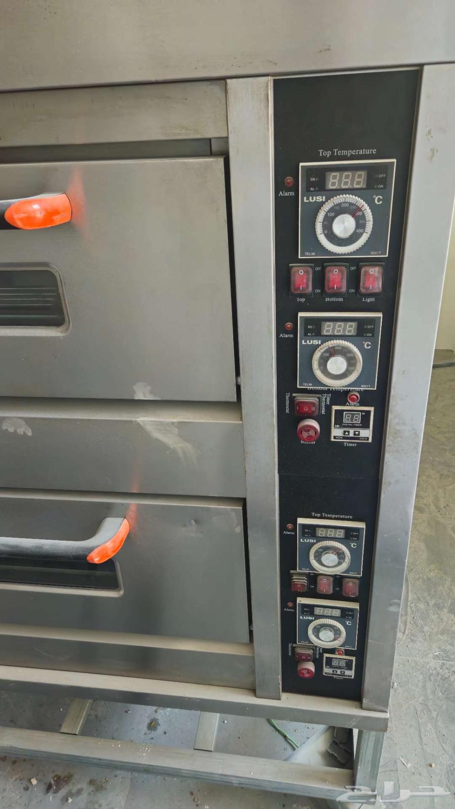 New Unused Pizza Oven with Rotisserie Function64620179944578110